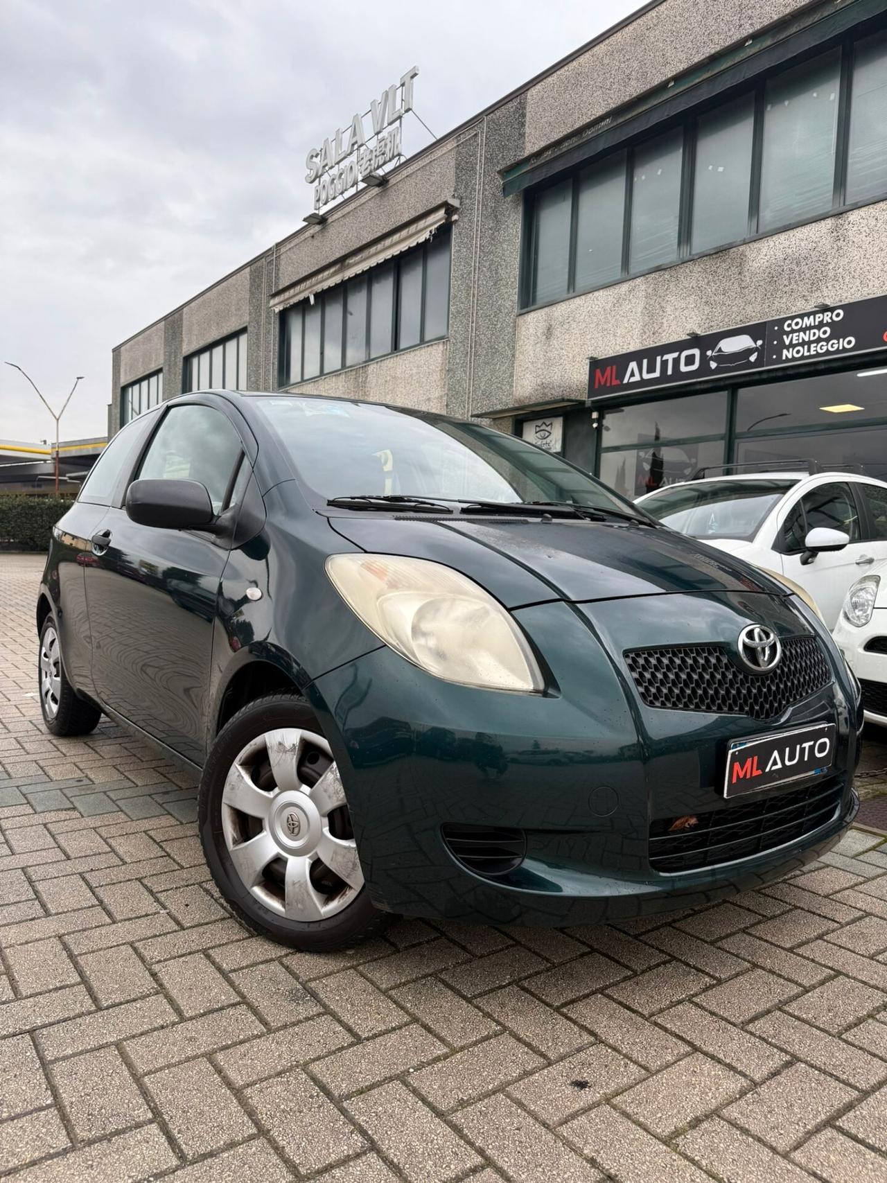 Toyota Yaris 1.3 3 porte Luna - OK NEOPATENTATO