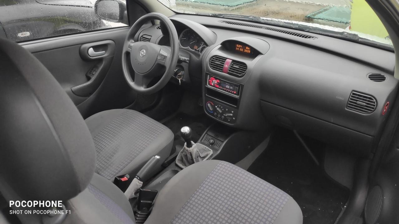 Opel Corsa 1.0 benzina neopatentati 115.000km