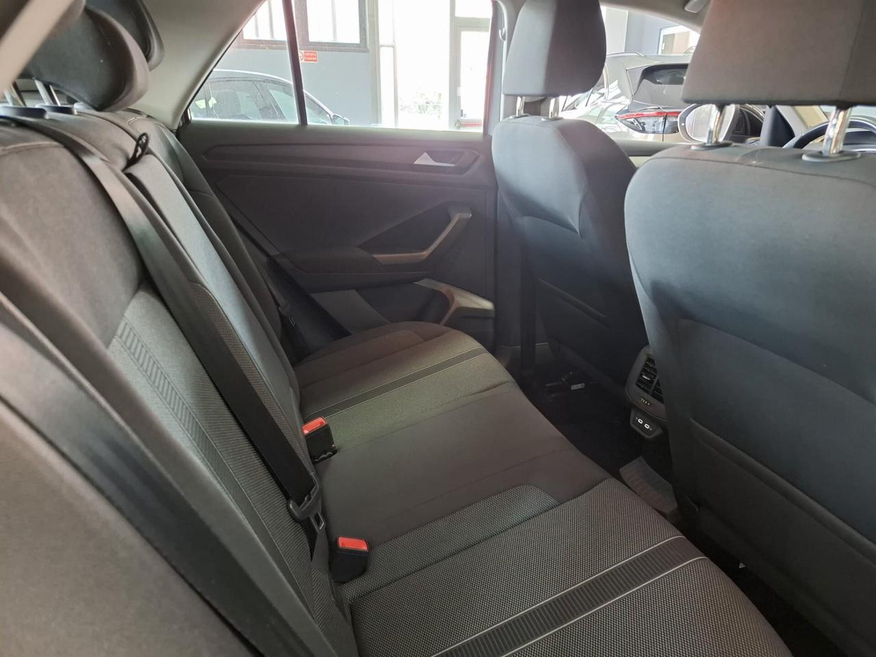 Volkswagen T-Roc Benzina Manuale