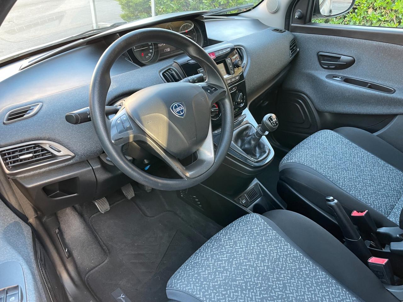 Lancia Ypsilon 1.2 69 CV 5 porte S&S Elefantino Blu