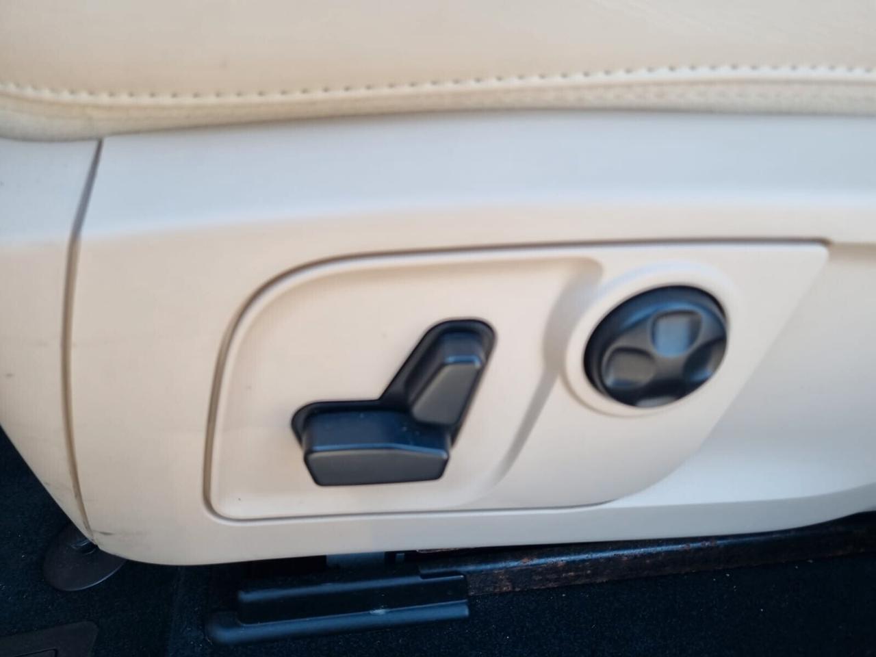 Maserati Levante V6 Diesel 275 CV AWD Granlusso
