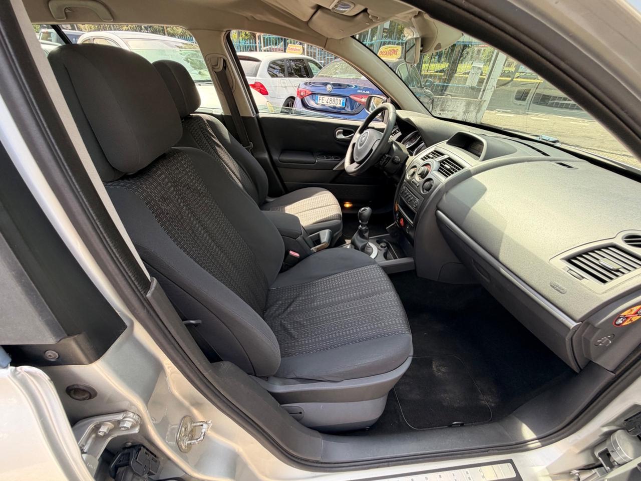 Renault Mégane 1.9 dCi/130CV Grandtour Luxe