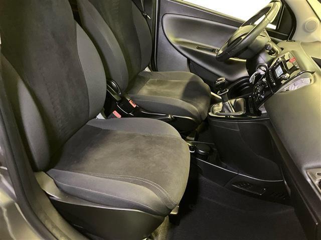 LANCIA Ypsilon 5 Porte 1.2 8v 69cv Gold c/CL E6