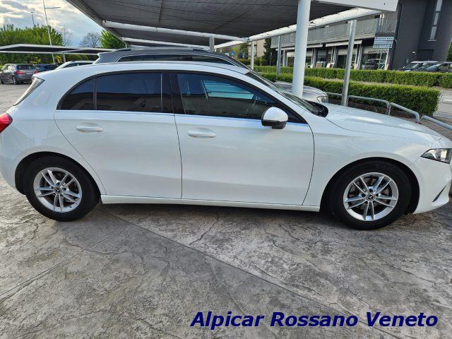 MERCEDES-BENZ A 180 d Automatic Premium