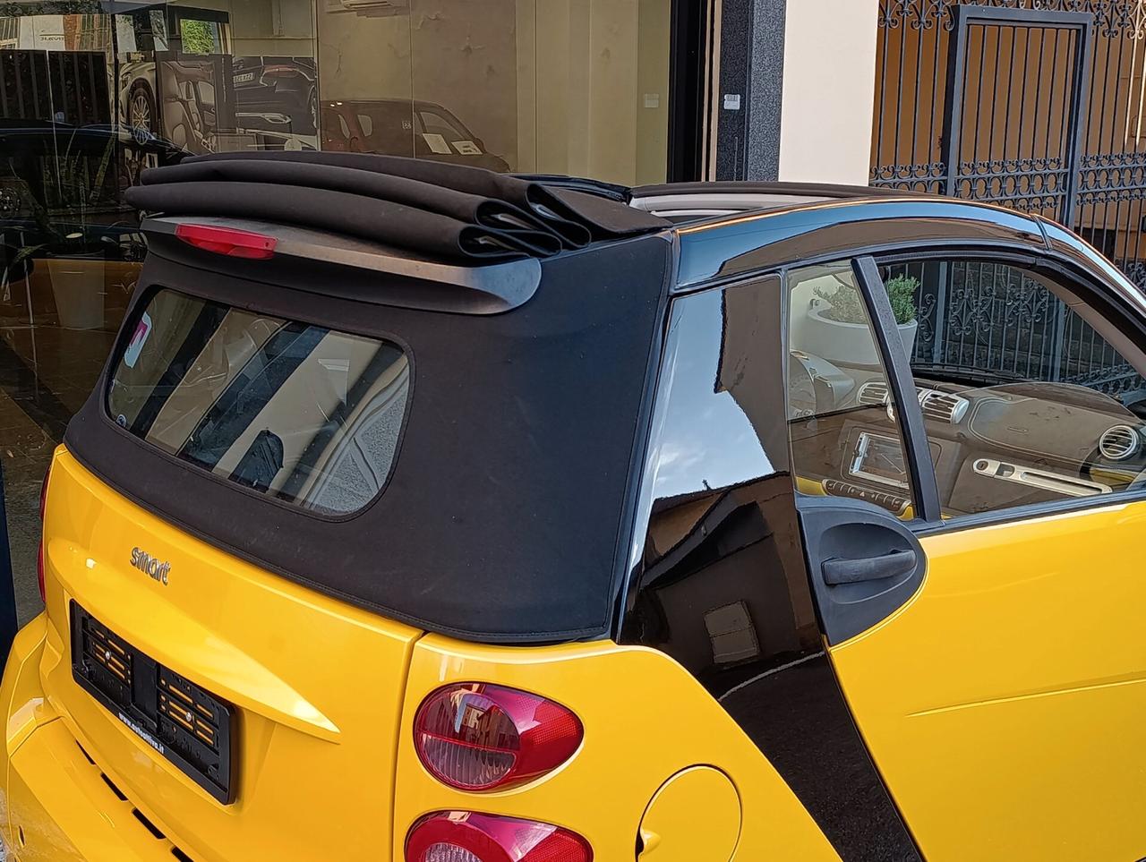 Smart ForTwo 1.0 84cv cabrio City Flame edizione Limitata 1/400