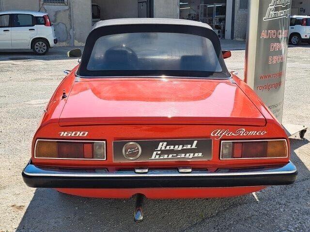 Alfa Romeo Spider DUETTO 1.6 2°S. -service book -2+2