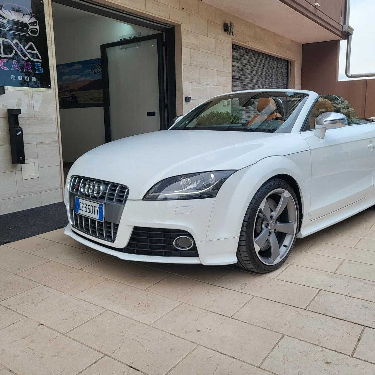Audi TT TTS Roadster 2.0 272 CV TFSI quattro S tronic