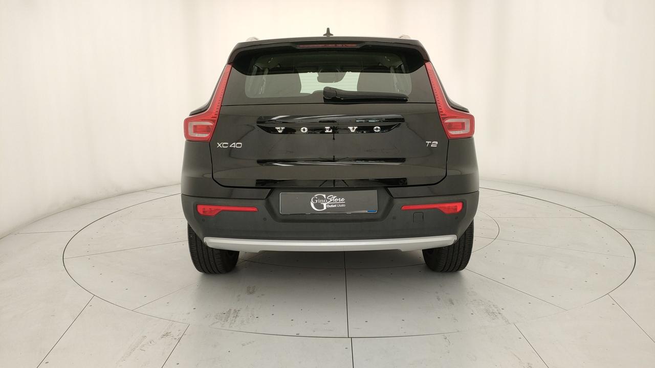 VOLVO XC40 - XC40 1.5 t2 Momentum Pro my21