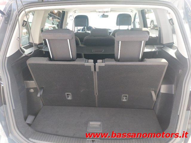 VOLKSWAGEN Touran 2.0 TDI 150 CV SCR DSG BMTechnology