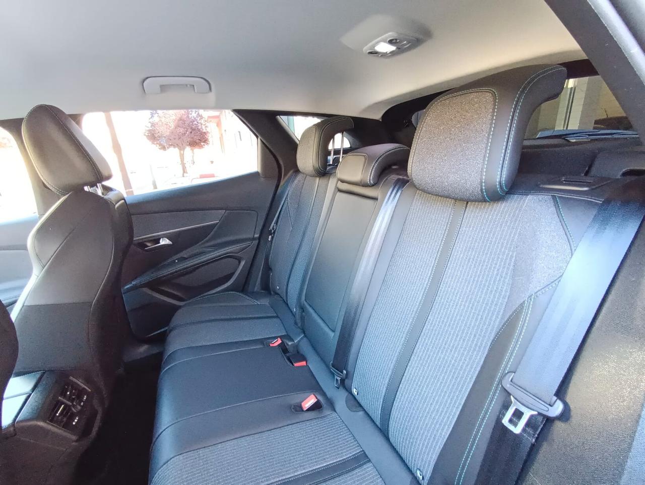 Peugeot 3008 BlueHDi 130 S&S Allure Pack