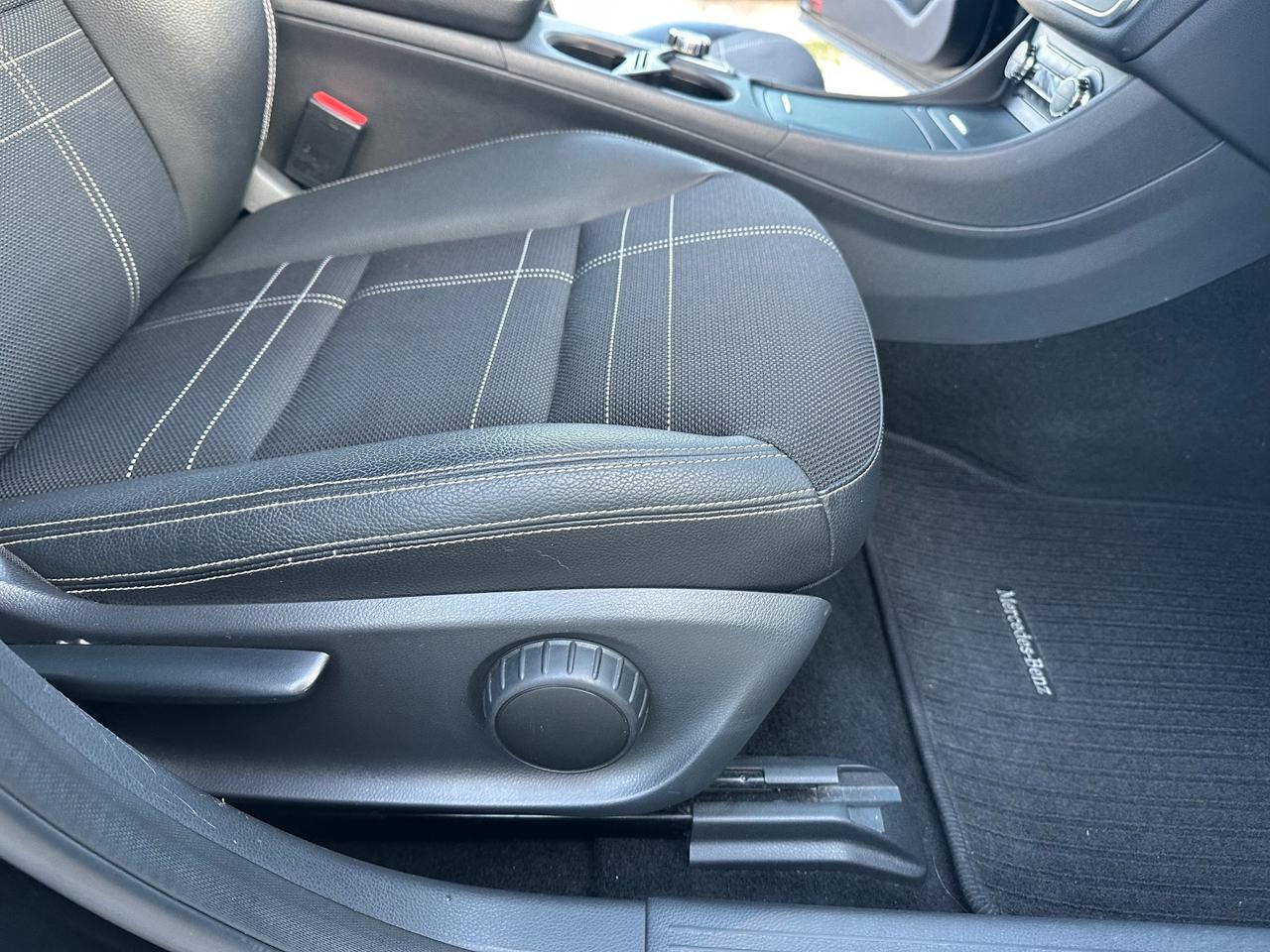 MERCEDES-BENZ GLA 200 CDI AUTOMATIC SPORT - EURO 6B