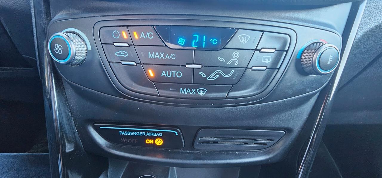 Ford B-Max 1.5 TDCi 75 CV Business Titanium