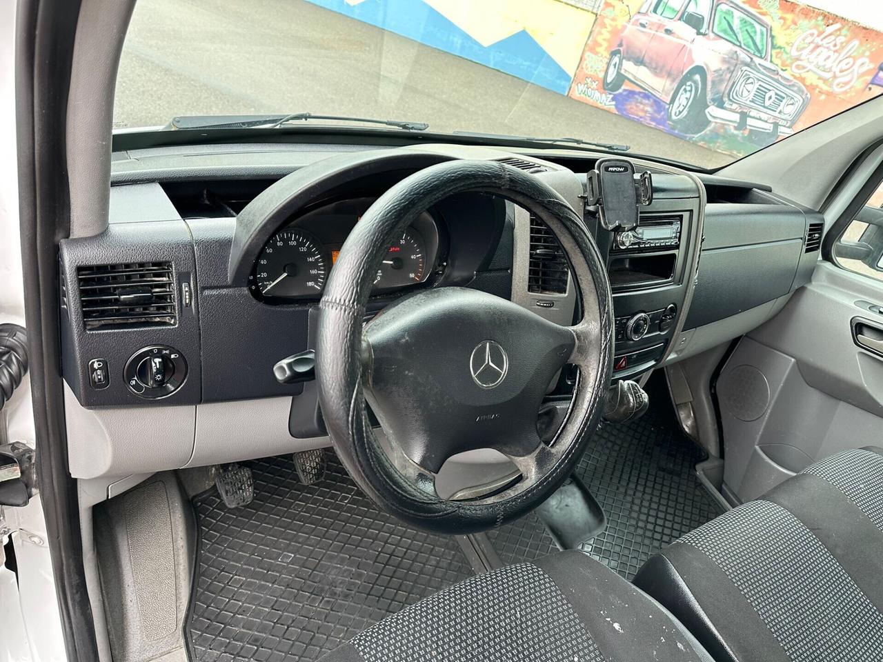 Mercedes Benz