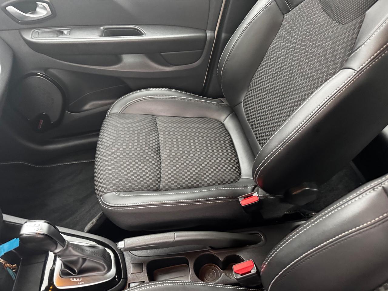 Renault Clio dCi AUTOMATICA NEOPATENTATI Euro 6b