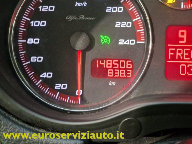 ALFA ROMEO GT 1.9 JTDM 16V Distinctive Q2