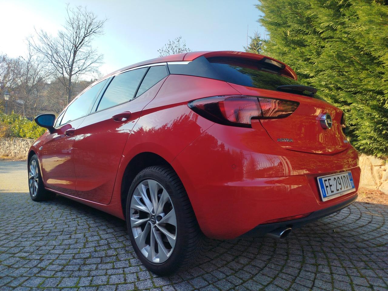 Opel Astra 1.6 BiTurbo OPC Line