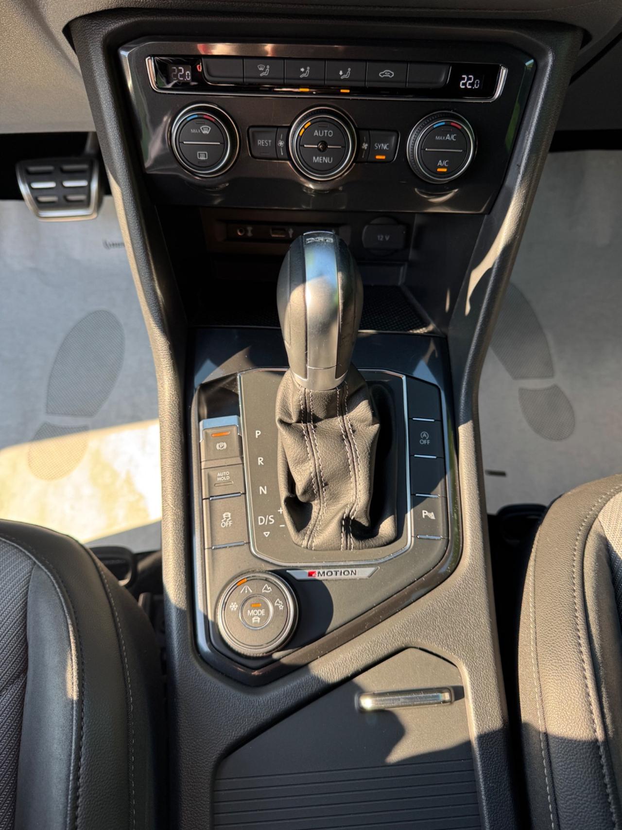 Volkswagen Tiguan 2.0 BiTDI SCR DSG 4MOTION Advanced R-Line BMT