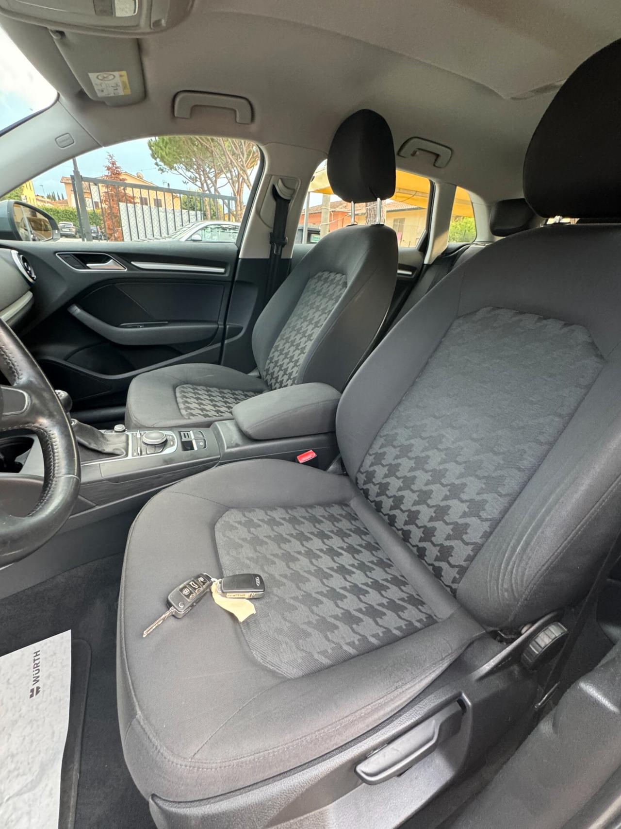 Audi A3 1.6 TDI clean diesel Attraction