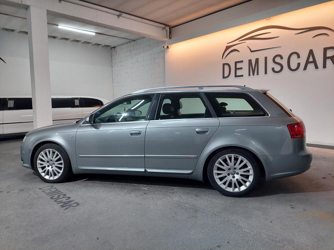 Audi A4 3.0/233CV TDI S line interno e esterno