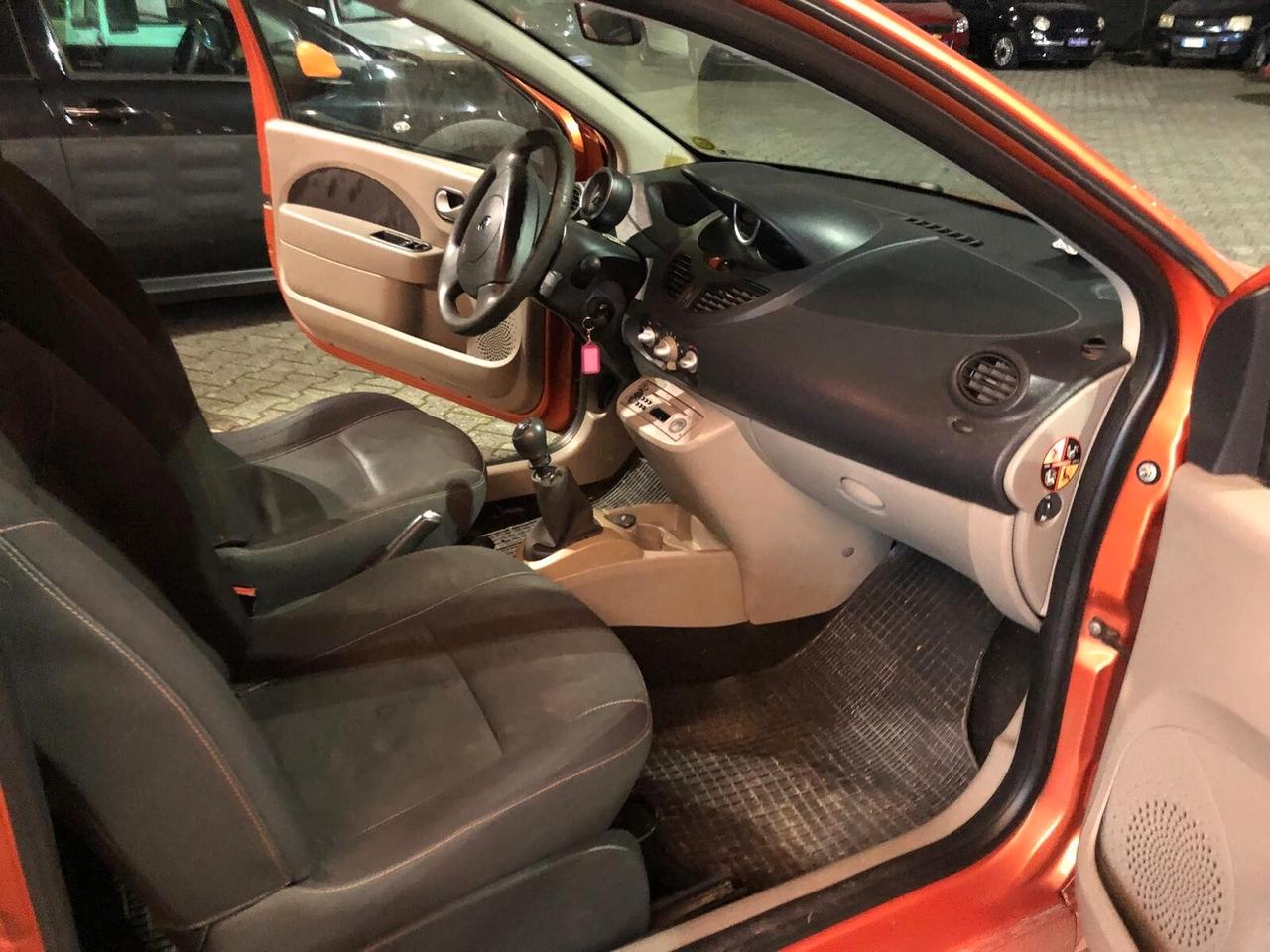 Renault Twingo 1.2 8V GARANZIA EUROPEA CONFORMGEST 12 MESI RINNOVABILE FINO A 36 MESI!!!