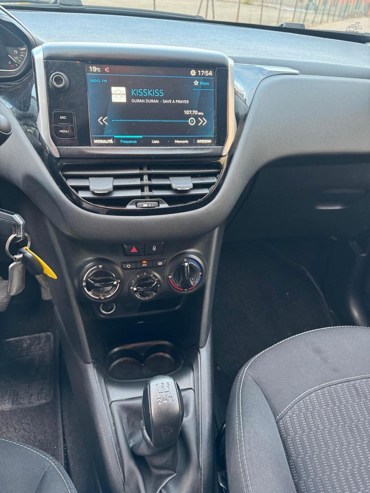 Peugeot 208 2019 1.2 Benzina 133.000 Km Cinghia Fatta