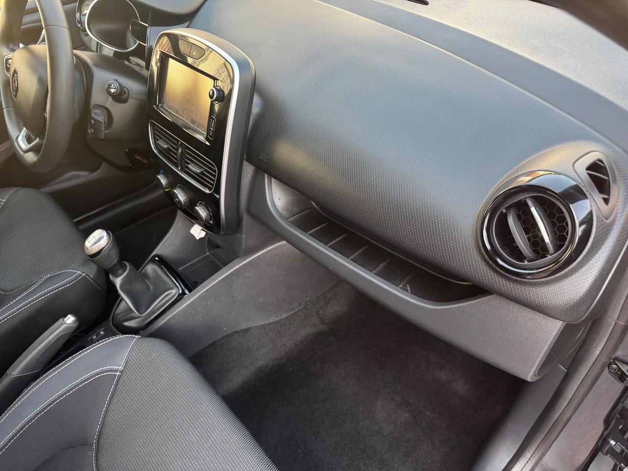 Renault Clio TCe 90 CV GPL 5 porte neopatentati