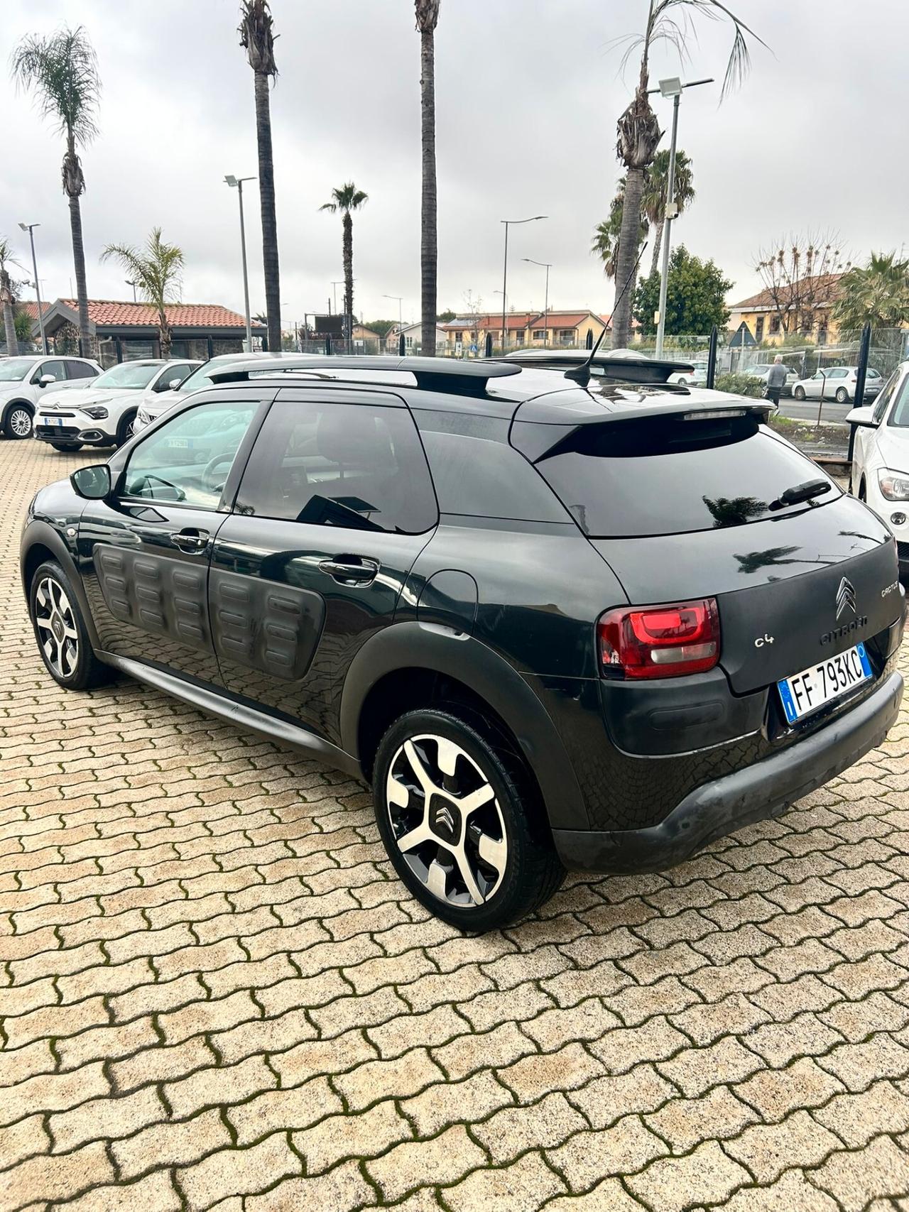 Citroen C4 Cactus BlueHDi 100 Shine 12 mesi garanzia