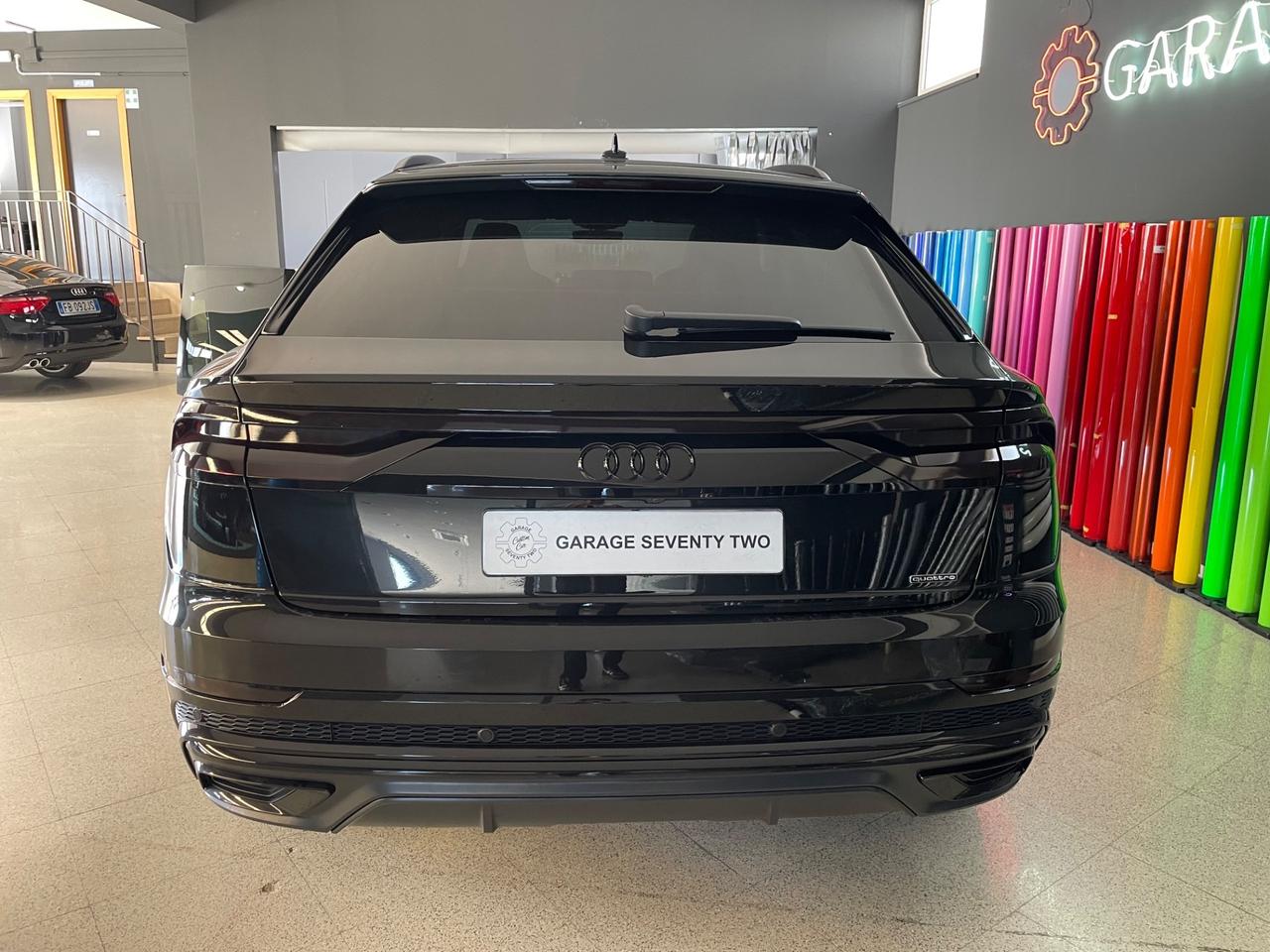 Audi Q8 50 TDI 286 CV S-Line Matrix Soft Close Cerchi 23"