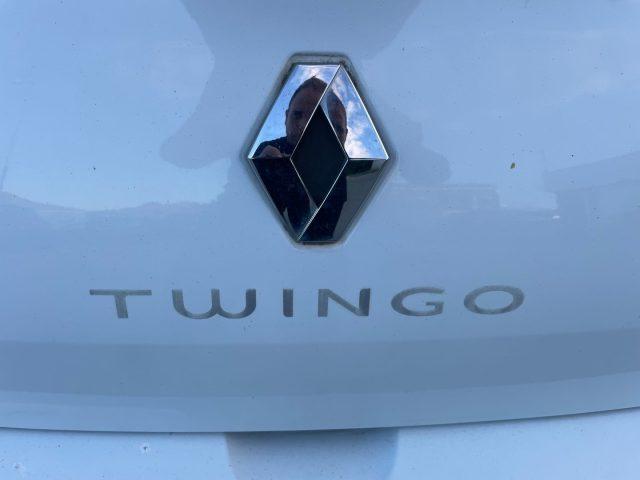 RENAULT Twingo 1.2 BENZ 58 CV 8V ADATTA A NEOPATENTATI