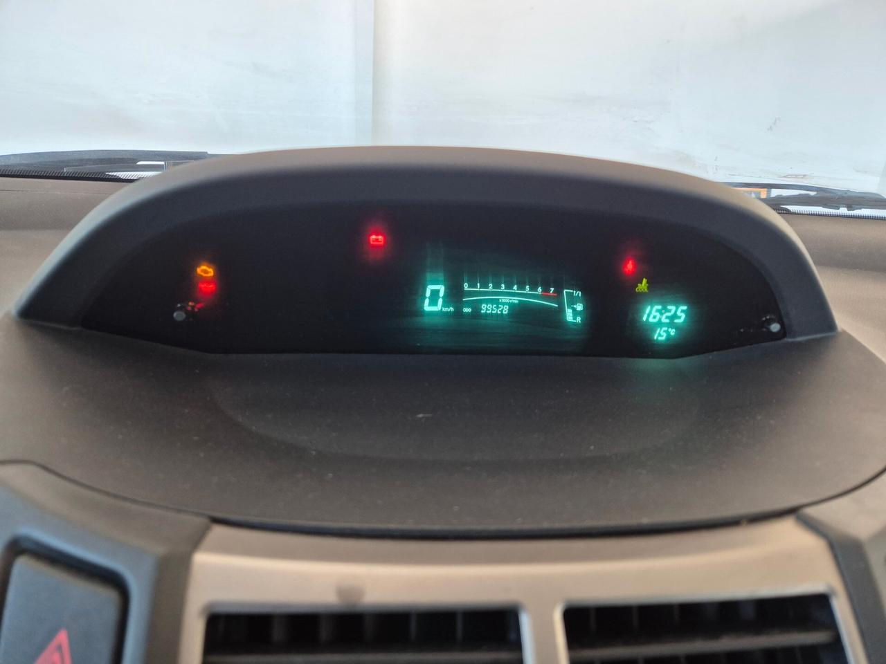 Toyota Yaris 1.0 5 porte Now