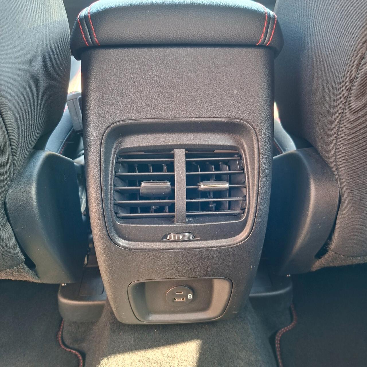 Ford Kuga 1.5 Ecoblue 120cv Auto St-Line