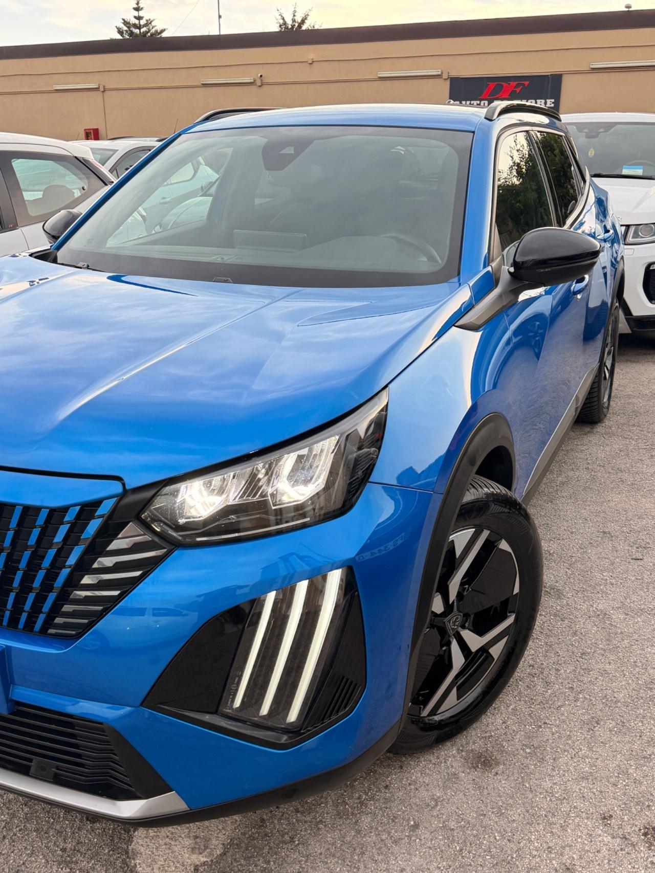 Peugeot 2008 1.5 BlueHDi 130 EAT8 Allure navi cockpit