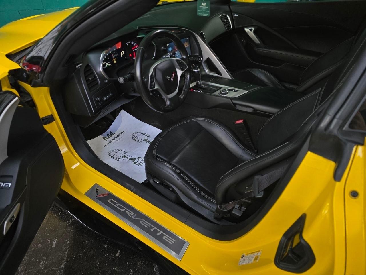 Chevrolet Corvette Stingray 6.2 V8 Z51 2LT