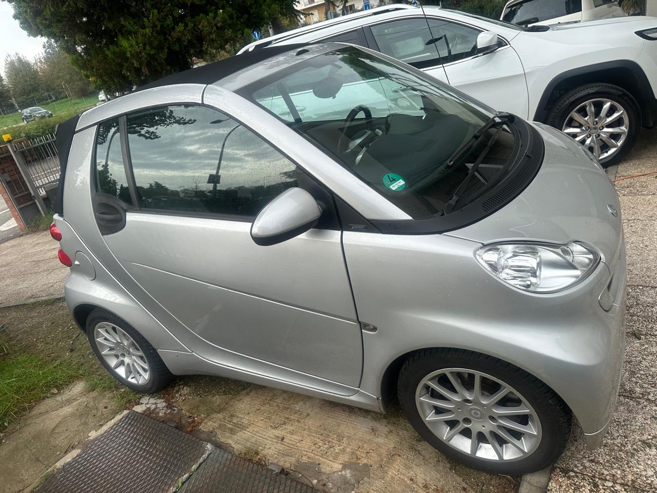 Smart ForTwo 1000 52 kW MHD cabrio passion