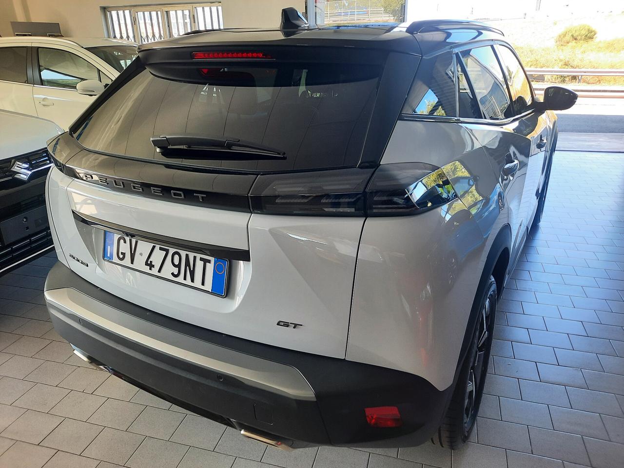Peugeot 2008 PureTech 130 S&S EAT8 GT