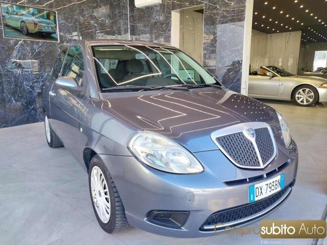 LANCIA Ypsilon 1.2 Oro ( Garanzia 12 mesi)
