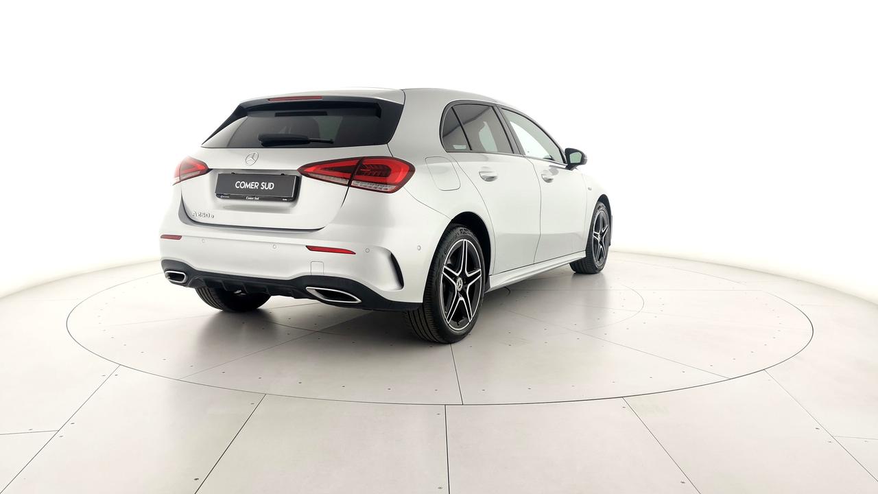 Mercedes-Benz Classe A - W177 2018 - A 250 e phev (eq-power) Premium auto