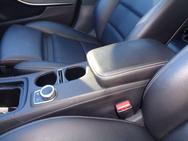 Mercedes-Benz GLA GLA 200 d Automatic Sport