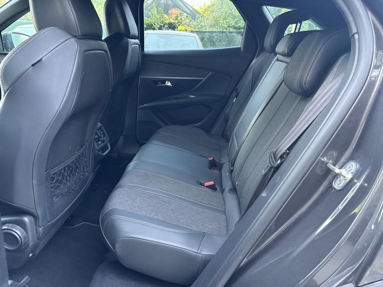 Peugeot 3008 hdi 130cv automatica GT Line