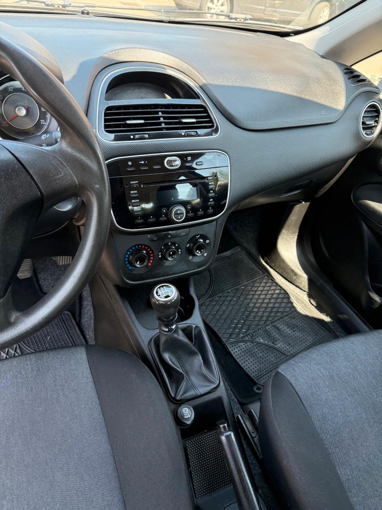 Fiat Punto Evo 1.2 - NEOPATENTATI - 12 MESI DI GARANZIA -