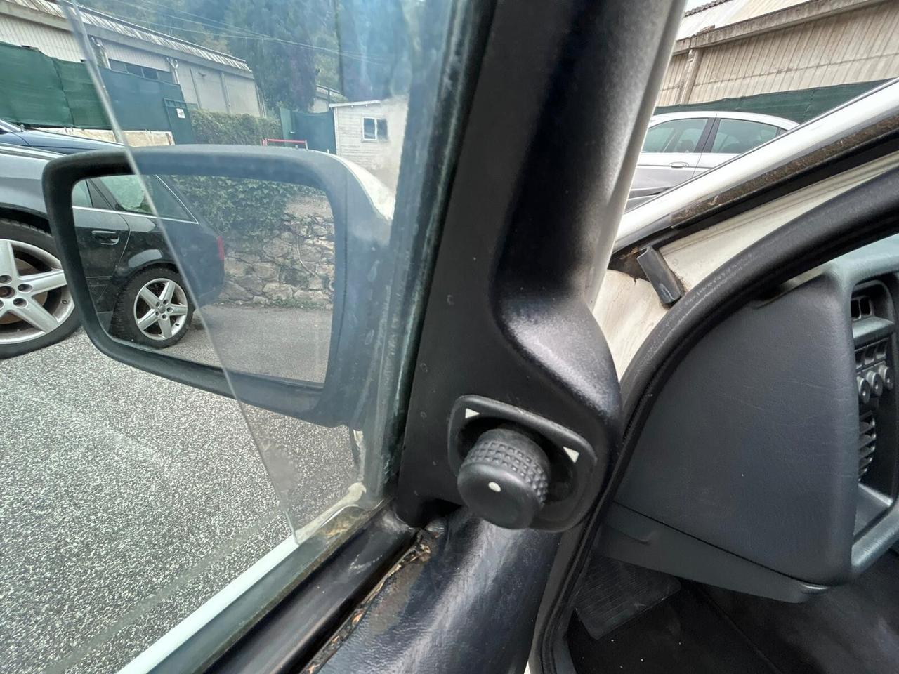 Ford Sierra 2.0i turbo 16V 4p. RS Cosworth Executive