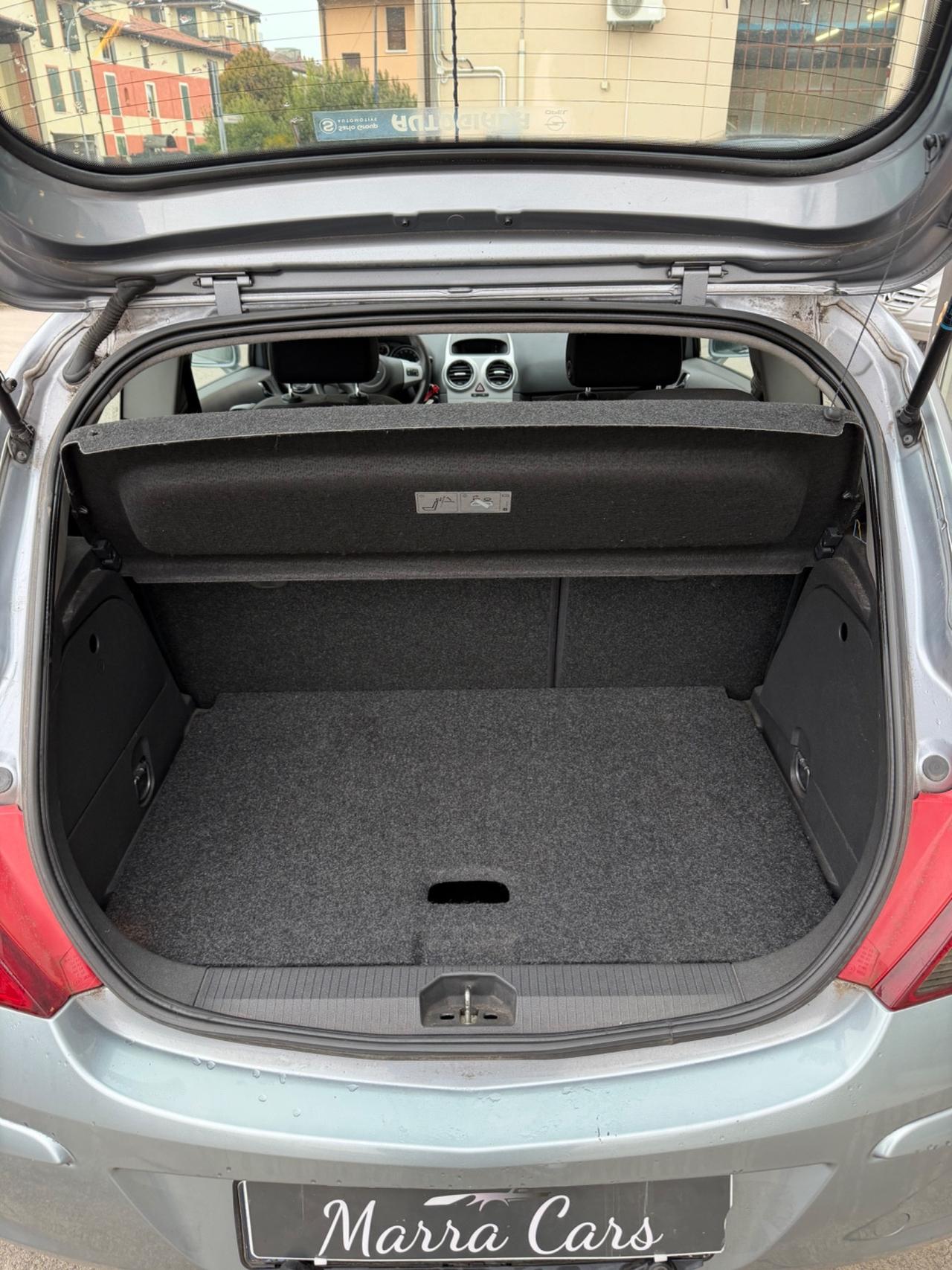 Opel Corsa 1.2 3 porte - Neopatentati - Revisionata