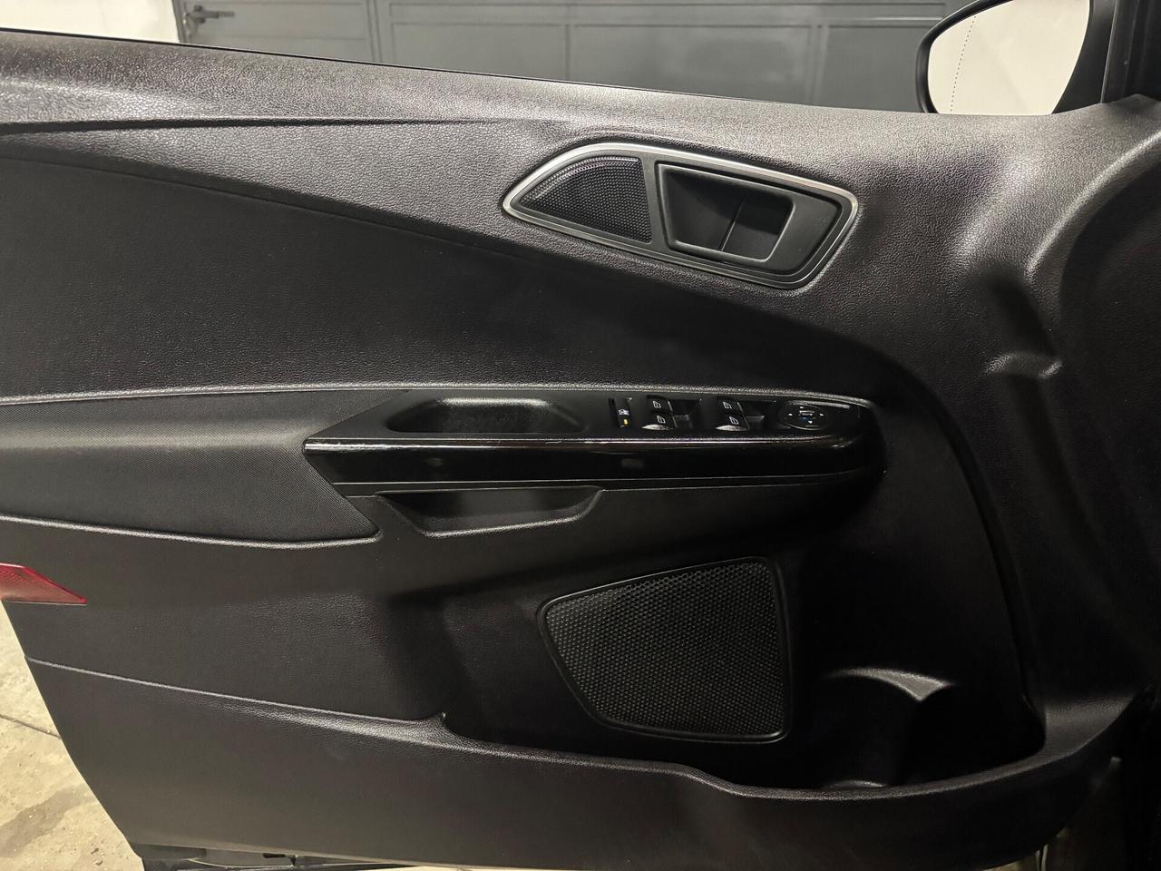 Ford B-Max 1.0 BENZINA Titanium OK NEOPATENTATI