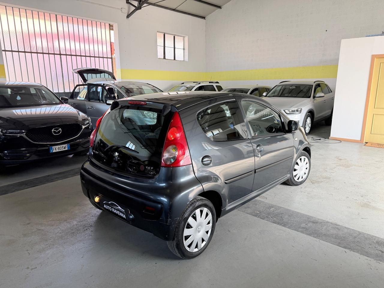 Peugeot 107 1.0 68CV 5p. Sweet Years neopatentati