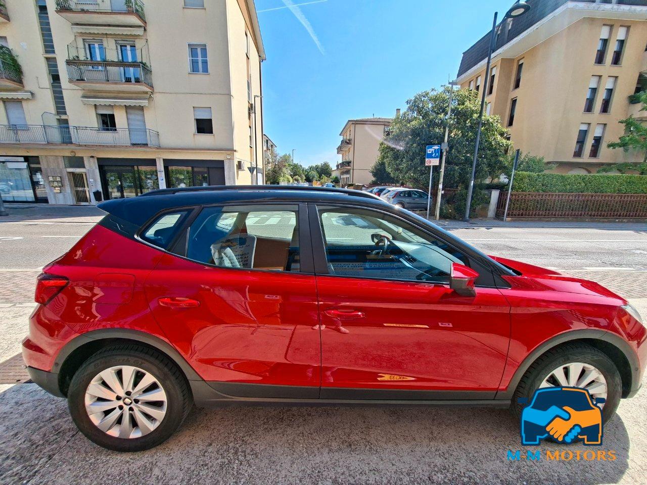 Seat Arona 1.0 tgi Style neo patentati