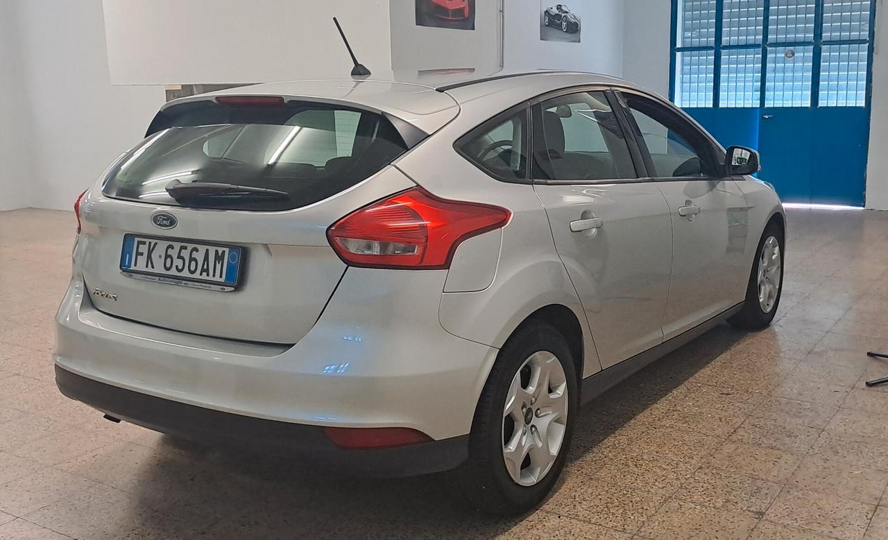 Ford Focus 1.5 TDCi 5p UnicoProprietario Neopatentati