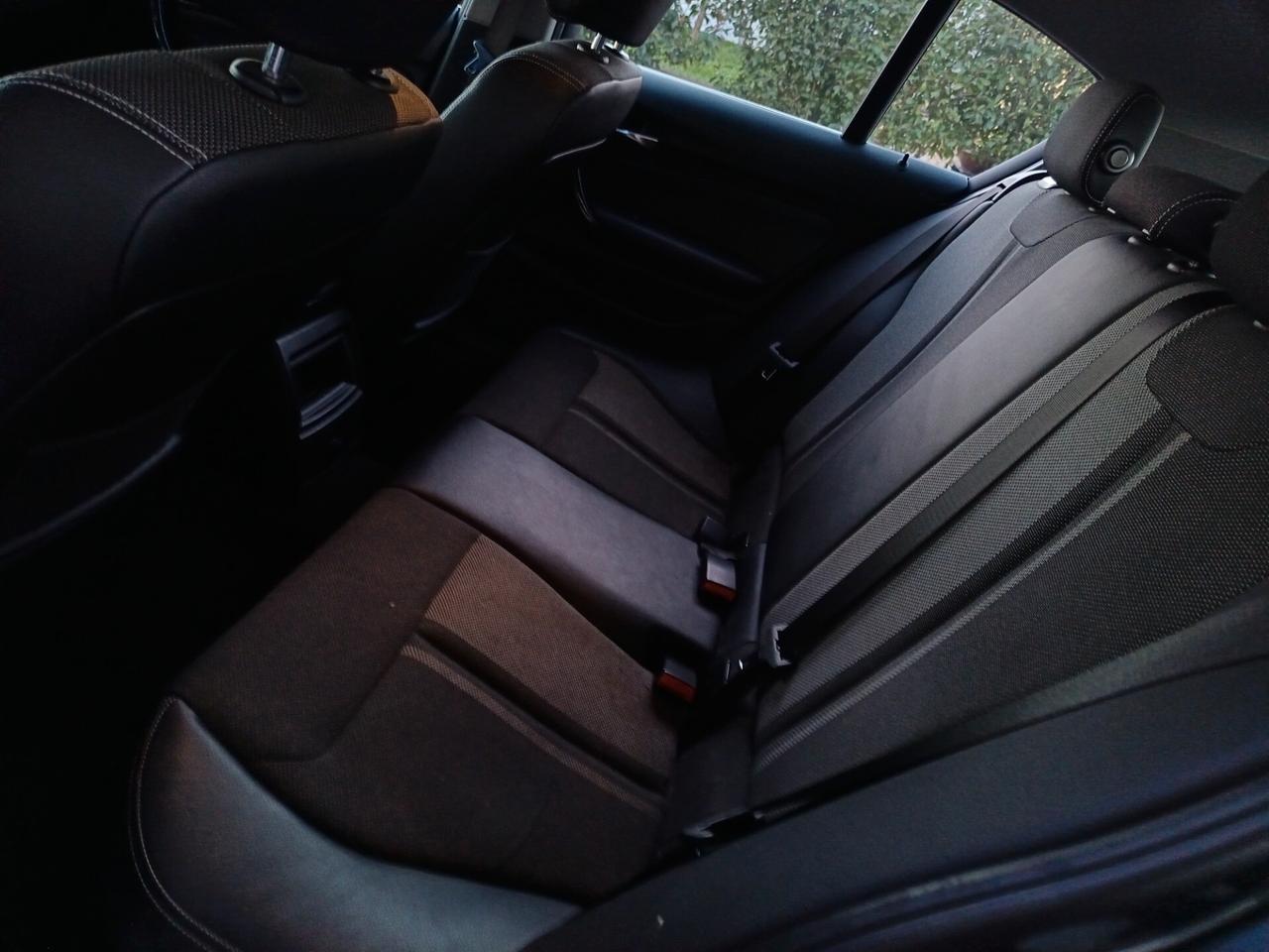 Bmw 116 116d 5p. Urban