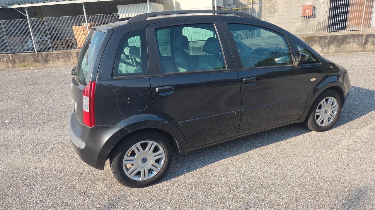 Fiat Idea 1.4 16V Emotion