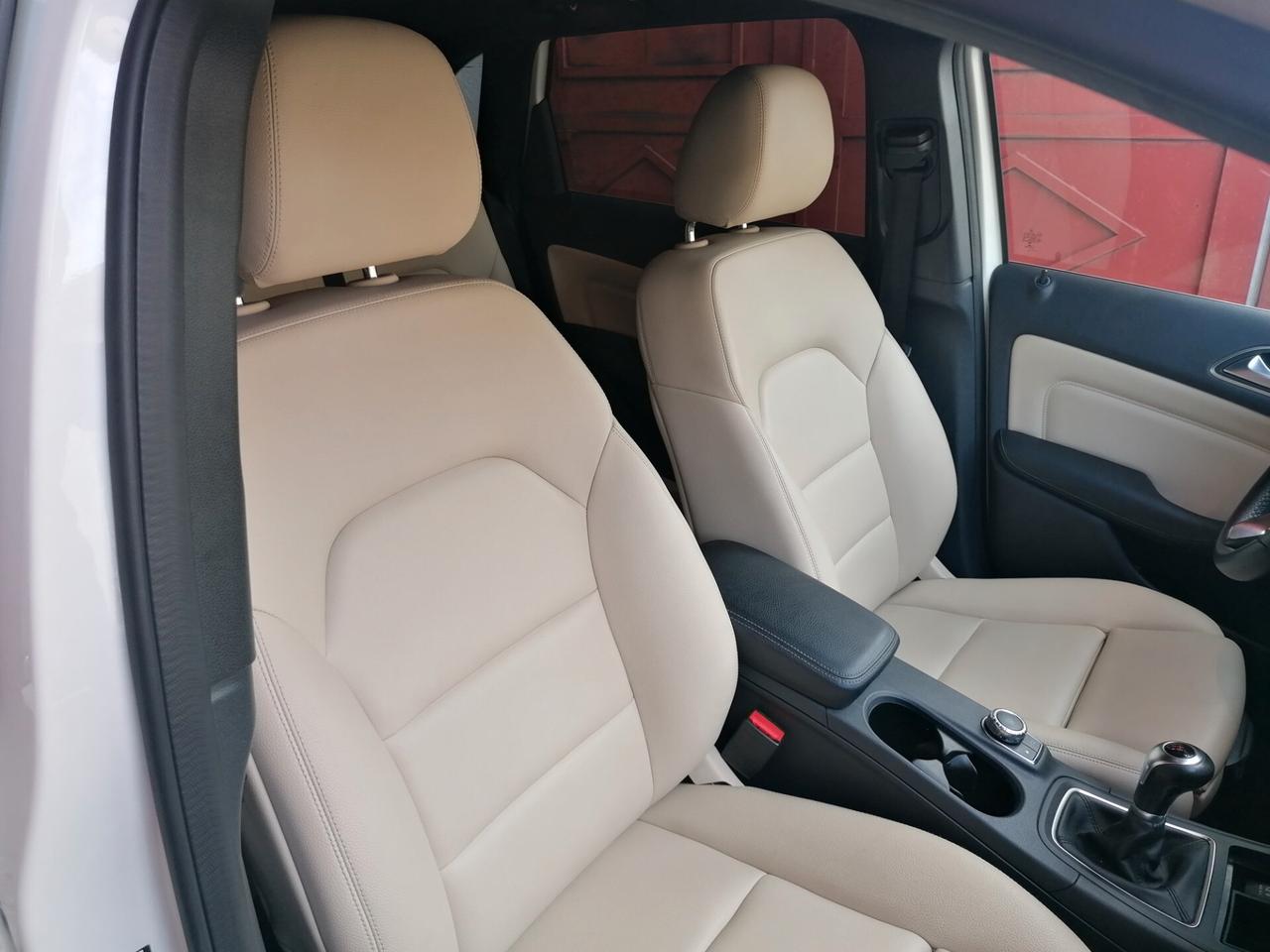 Mercedes-benz B 180 d Premium(full optional)