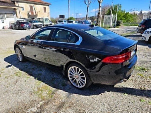 Jaguar XE MOTORE DA SOSTITUIRE